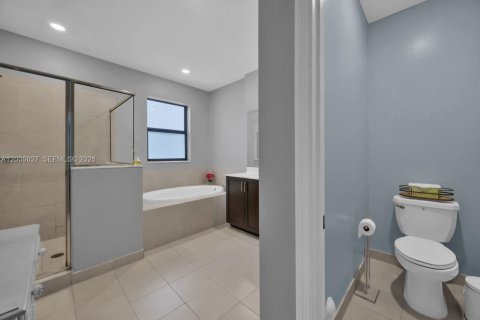 Villa ou maison à vendre à Homestead, Floride: 4 chambres, 239.59 m2 № 2170121 - photo 25