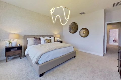 Снять в аренду таунхаус в Пемброк-Пайнс, Флорида 4 спальни, 182.27м2, № 1929712 - фото 5