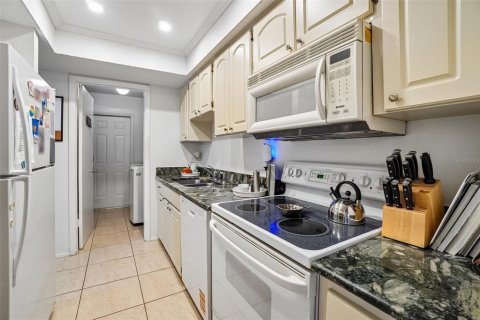 Condominio en venta en Pinellas Park, Florida, 3 dormitorios, 157.93 m2 № 2222250 - foto 14