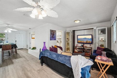 Condominio en venta en Pinellas Park, Florida, 3 dormitorios, 157.93 m2 № 2222250 - foto 11