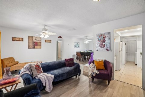 Condominio en venta en Pinellas Park, Florida, 3 dormitorios, 157.93 m2 № 2222250 - foto 12