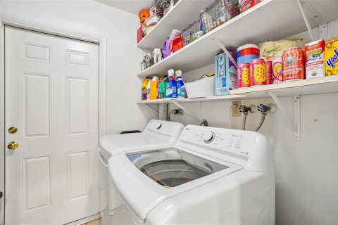 Condominio en venta en Pinellas Park, Florida, 3 dormitorios, 157.93 m2 № 2222250 - foto 16