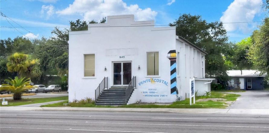Immobilier commercial à Winter Haven, Floride 432 m2 № 2102920