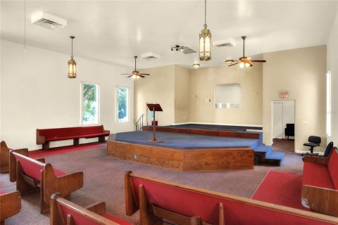 Immobilier commercial à louer à Winter Haven, Floride: 432 m2 № 2102920 - photo 12
