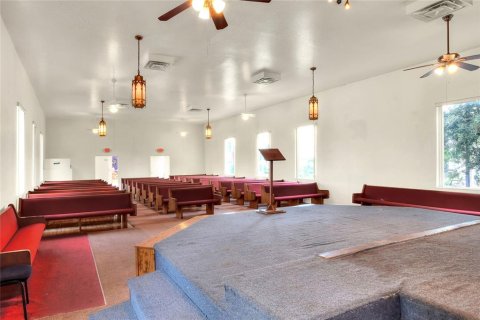 Immobilier commercial à louer à Winter Haven, Floride: 432 m2 № 2102920 - photo 15