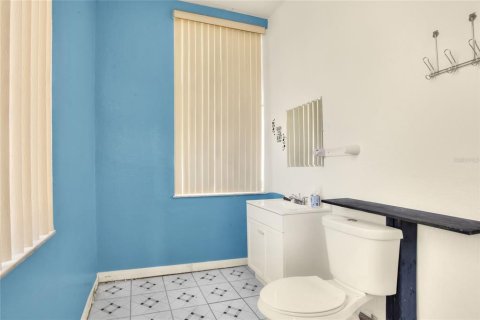 Immobilier commercial à louer à Winter Haven, Floride: 432 m2 № 2102920 - photo 18