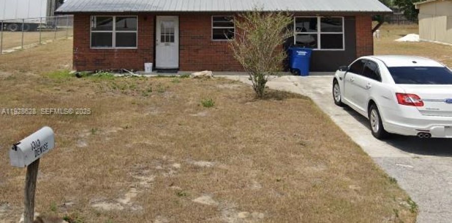 Дом в Себринг, Флорида 3 спальни, 116.5м2 № 1987081