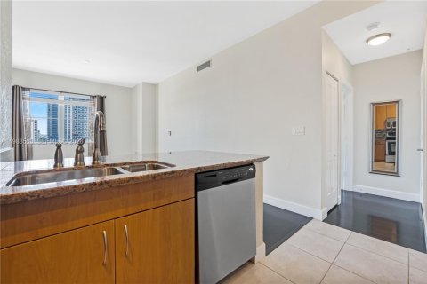 Купить кондоминиум в Холливуд, Флорида 1 спальня, 73.86м2, № 2056986 - фото 12