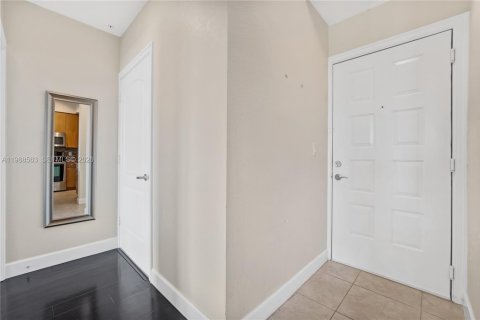 Купить кондоминиум в Холливуд, Флорида 1 спальня, 73.86м2, № 2056986 - фото 26