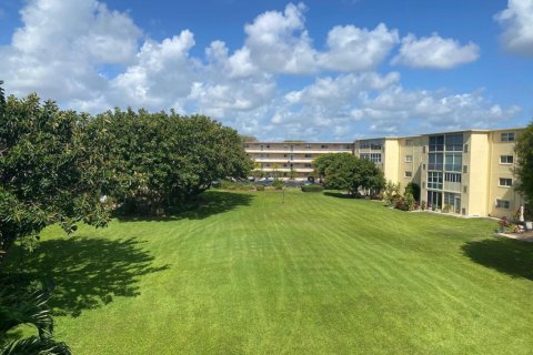 Condominio en alquiler en Boynton Beach, Florida, 2 dormitorios, 107.12 m2 № 1100266 - foto 1