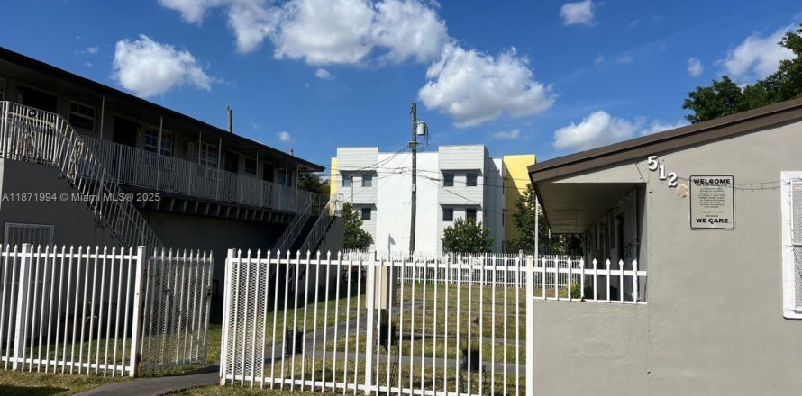 Appartement à Miami, Floride 1 chambre, 55.74 m2 № 2194801