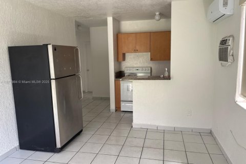 Appartement à louer à Miami, Floride: 1 chambre, 55.74 m2 № 2194801 - photo 4