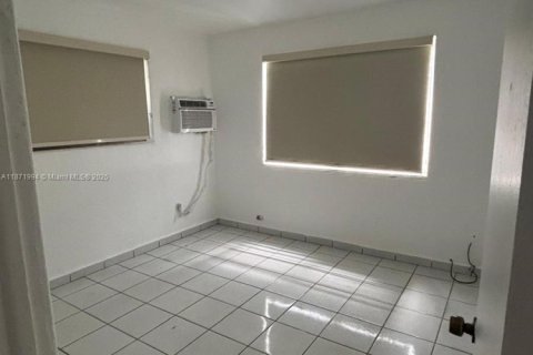 Appartement à louer à Miami, Floride: 1 chambre, 55.74 m2 № 2194801 - photo 6