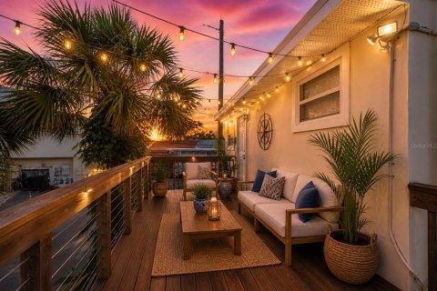 Villa ou maison à vendre à Tarpon Springs, Floride: 2 chambres, 257.53 m2 № 2137476 - photo 8