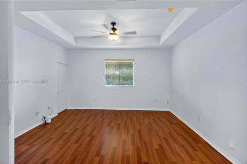 Casa en alquiler en Cutler Bay, Florida, 3 dormitorios, 197.51 m2 № 1992754 - foto 26