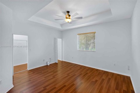 Casa en alquiler en Cutler Bay, Florida, 3 dormitorios, 197.51 m2 № 1992754 - foto 27