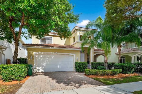 Casa en alquiler en Cutler Bay, Florida, 3 dormitorios, 197.51 m2 № 1992754 - foto 3