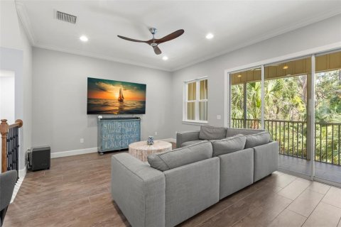 Townhouse in Saint Petersburg, Florida 3 bedrooms, 178.37 sq.m. № 1866784 - photo 8