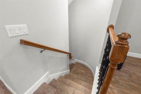 Townhouse in Saint Petersburg, Florida 3 bedrooms, 178.37 sq.m. № 1866784 - photo 7
