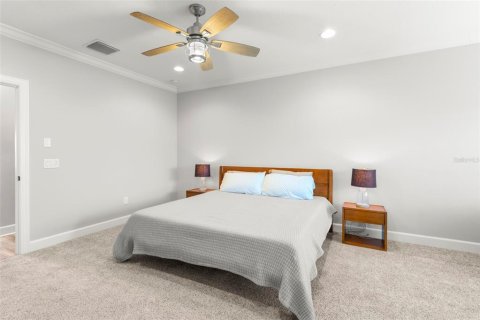 Townhouse in Saint Petersburg, Florida 3 bedrooms, 178.37 sq.m. № 1866784 - photo 28