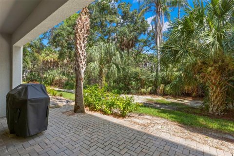 Townhouse in Saint Petersburg, Florida 3 bedrooms, 178.37 sq.m. № 1866784 - photo 4