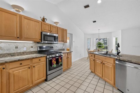 Villa ou maison à vendre à Eustis, Floride: 3 chambres, 217.76 m2 № 2415573 - photo 27