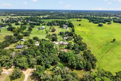 Villa ou maison à vendre à Eustis, Floride: 3 chambres, 217.76 m2 № 2415573 - photo 4