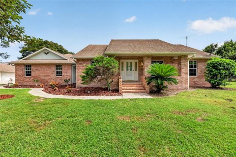 Villa ou maison à vendre à Eustis, Floride: 3 chambres, 217.76 m2 № 2415573 - photo 14