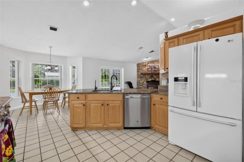 Villa ou maison à vendre à Eustis, Floride: 3 chambres, 217.76 m2 № 2415573 - photo 28
