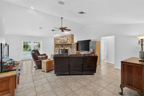 Villa ou maison à vendre à Eustis, Floride: 3 chambres, 217.76 m2 № 2415573 - photo 20