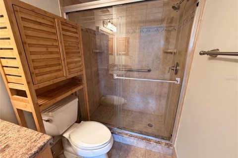 Condo in Saint Petersburg, Florida, 2 bedrooms № 2207217 - photo 20