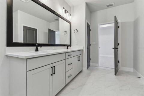 Villa ou maison à vendre à Sarasota, Floride: 4 chambres, 187.29 m2 № 1560136 - photo 5