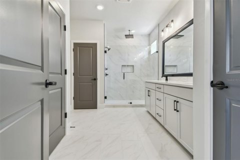 Casa en venta en Sarasota, Florida, 4 dormitorios, 187.29 m2 № 1560136 - foto 3