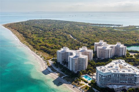 Condo in Key Biscayne, Florida, 3 bedrooms  № 1736137 - photo 26