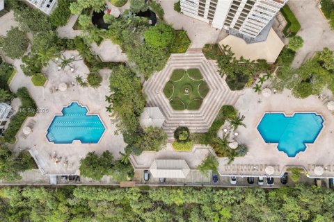 Condo in Key Biscayne, Florida, 3 bedrooms  № 1736137 - photo 25