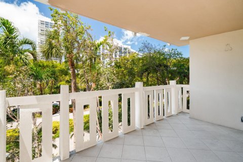 Condo in Key Biscayne, Florida, 3 bedrooms  № 1736137 - photo 5