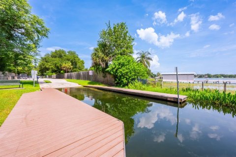 House in Belle Isle, Florida 2 bedrooms, 89.19 sq.m. № 1834665 - photo 28