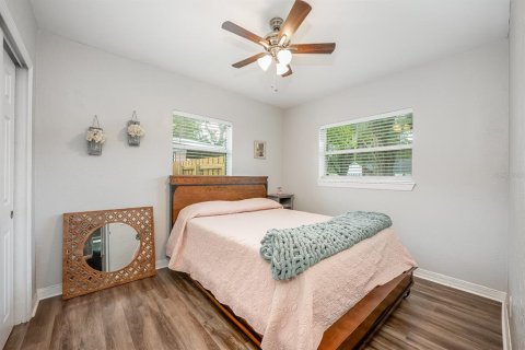 House in Belle Isle, Florida 2 bedrooms, 89.19 sq.m. № 1834665 - photo 17