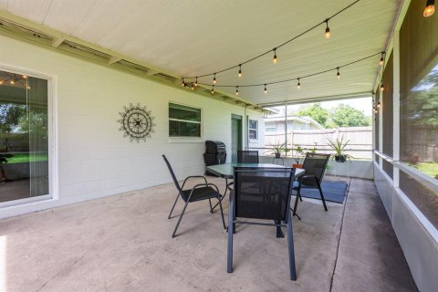 House in Belle Isle, Florida 2 bedrooms, 89.19 sq.m. № 1834665 - photo 23