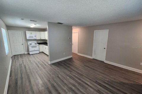 Apartment in Bradenton, Florida 3 bedrooms, 94.57 sq.m. № 2157644 - photo 7