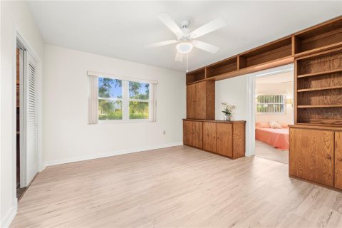 Villa ou maison à vendre à Saint Petersburg, Floride: 4 chambres, 211.82 m2 № 2147559 - photo 29