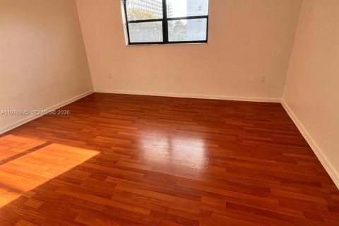 Condominio en venta en North Miami Beach, Florida, 1 dormitorio, 60.67 m2 № 2044418 - foto 9