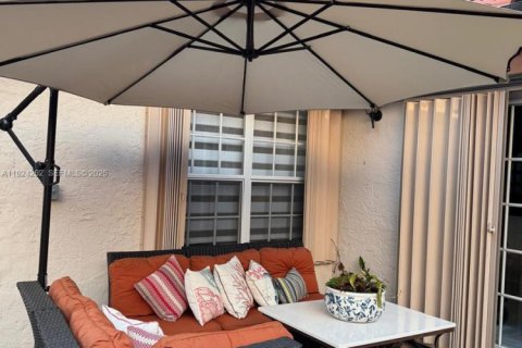 Casa en venta en Plantation, Florida, 3 dormitorios, 203.08 m2 № 1982451 - foto 7