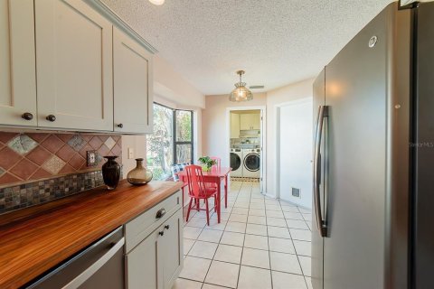 House in Nokomis, Florida 2 bedrooms, 108.51 sq.m. № 1529027 - photo 10