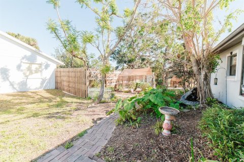 House in Nokomis, Florida 2 bedrooms, 108.51 sq.m. № 1529027 - photo 30