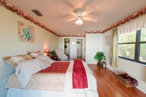 House in Nokomis, Florida 2 bedrooms, 108.51 sq.m. № 1529027 - photo 14