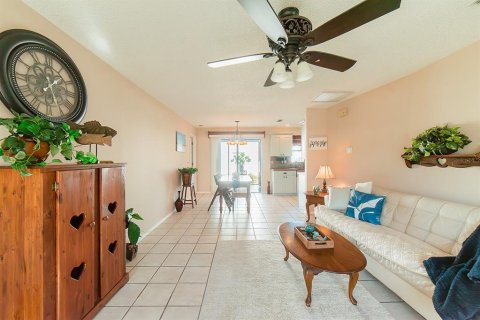 House in Nokomis, Florida 2 bedrooms, 108.51 sq.m. № 1529027 - photo 3