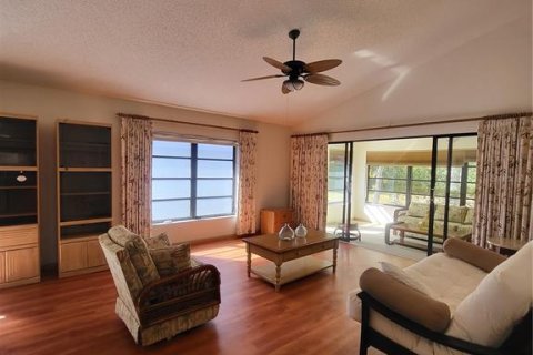 House in Homosassa, Florida 3 bedrooms, 133.78 sq.m. № 1582478 - photo 3