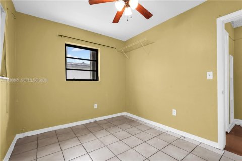 Casa en venta en Miami, Florida, 4 dormitorios, 135.54 m2 № 1995373 - foto 29