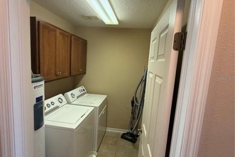 Touwnhouse à vendre à Tampa, Floride: 2 chambres, 111.48 m2 № 2107659 - photo 16